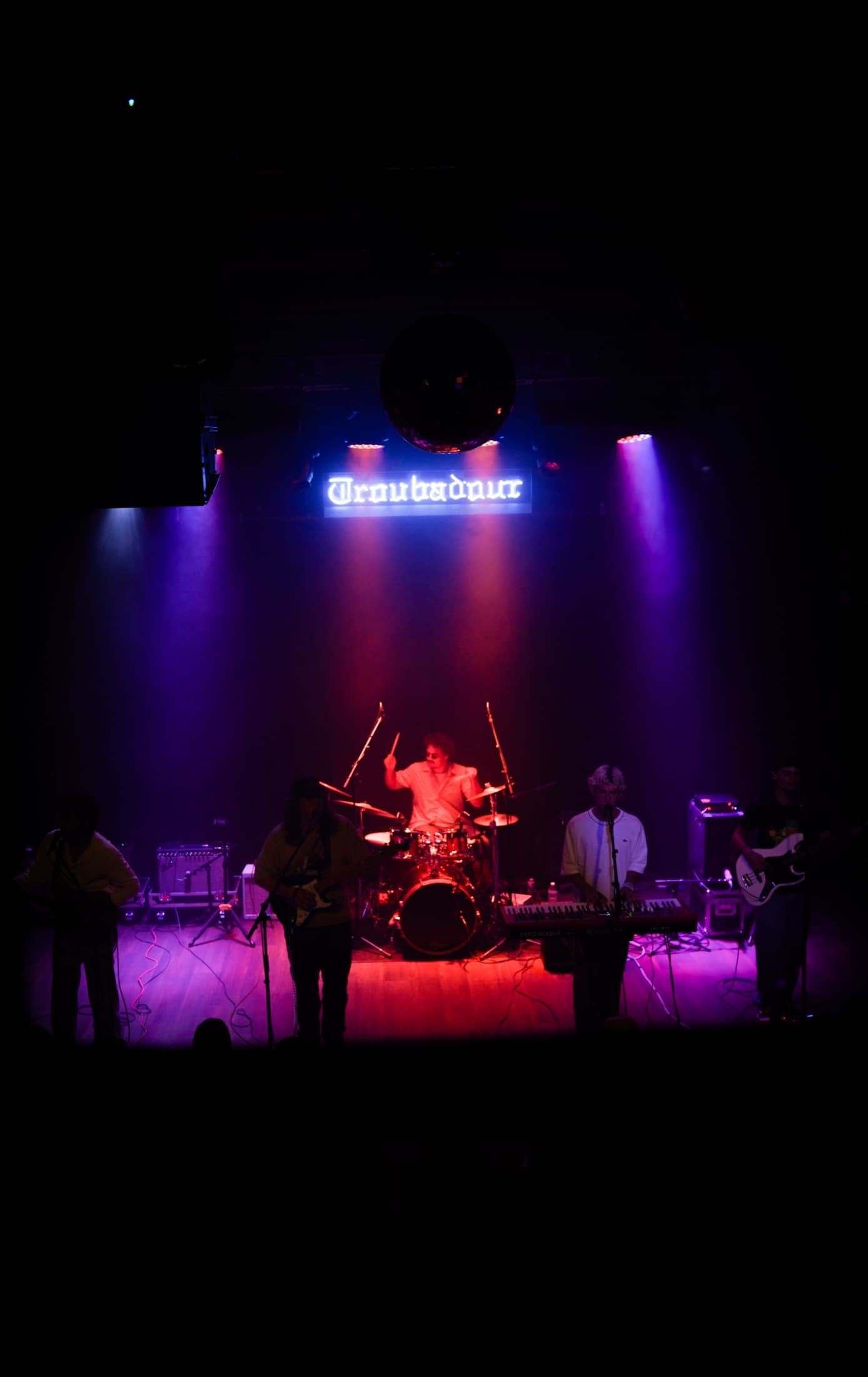 Penelope Road at the Troubadour, frame 11 of 20